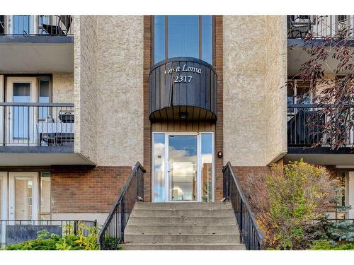 305-2317 17B Street Sw, Calgary, AB - Outdoor With Balcony