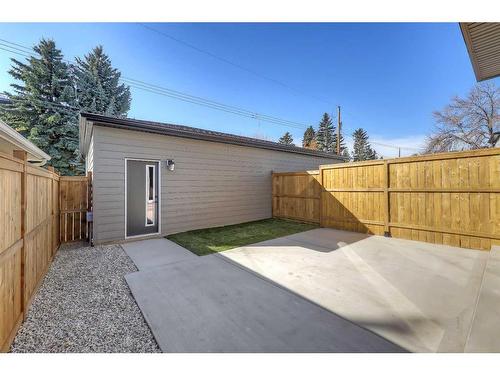 1033 Regal Crescent Ne, Calgary, AB - Outdoor