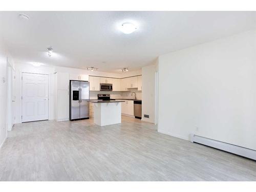 4313-99 Copperstone Park Se, Calgary, AB - Indoor Photo Showing Kitchen