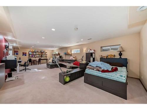 37 Christie Gardens Sw, Calgary, AB - Indoor Photo Showing Bedroom