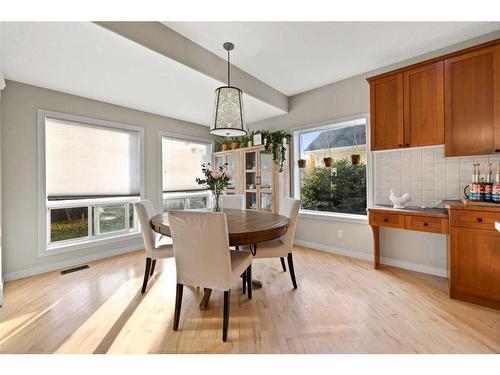 673 Victoria Beach Bay, Chestermere, AB - Indoor Photo Showing Dining Room