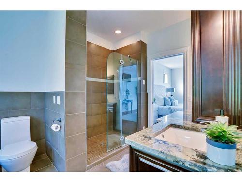 869 East Chestermere Drive, Chestermere, AB - Indoor Photo Showing Bathroom