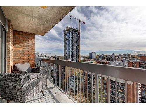 1210-540 14 Avenue Sw, Calgary, AB - Outdoor With Balcony