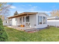 93 Huntstrom Drive NE Calgary, AB T2K 5V5