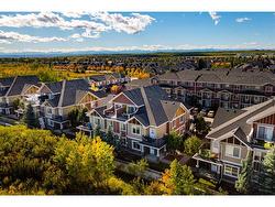 4-59 West Coach Manor SW Calgary, AB T3H 1R7