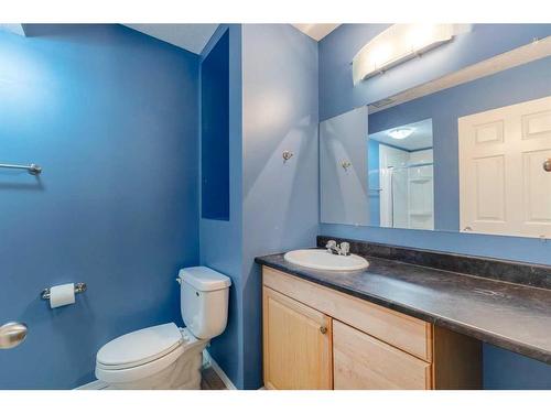 30 Country Village Landing Ne, Calgary, AB - Indoor Photo Showing Bathroom