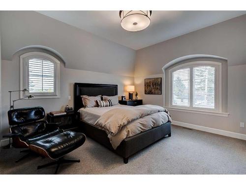 3120 5A Street Nw, Calgary, AB - Indoor Photo Showing Bedroom