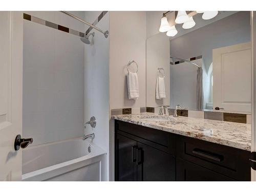 3120 5A Street Nw, Calgary, AB - Indoor Photo Showing Bathroom