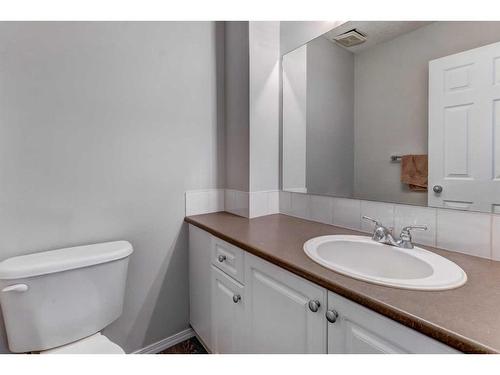 131 Stonemere Place, Chestermere, AB - Indoor Photo Showing Bathroom