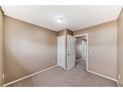 149 Bayside Point Sw, Airdrie, AB - Indoor Photo Showing Other Room