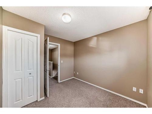 149 Bayside Point Sw, Airdrie, AB - Indoor Photo Showing Other Room