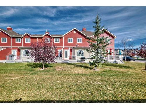 149 Bayside Point Sw, Airdrie, AB - Outdoor With Deck Patio Veranda With Facade