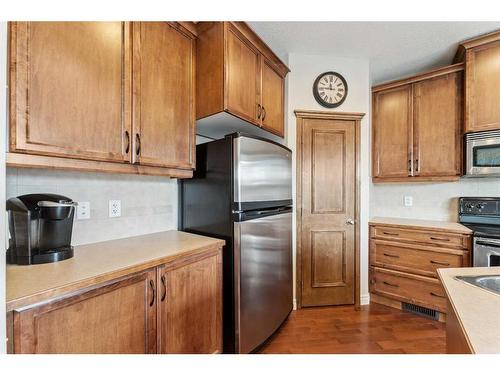 114 Prestwick Terrace Se, Calgary, AB - Indoor Photo Showing Kitchen With Stainless Steel Kitchen