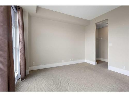 806-205 Riverfront Avenue Sw, Calgary, AB - Indoor Photo Showing Other Room