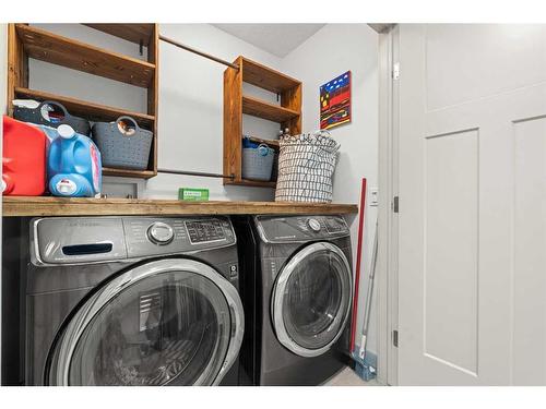 374 Evanston Way Nw, Calgary, AB - Indoor Photo Showing Laundry Room