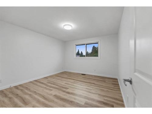 275 Rundlecairn Road Ne, Calgary, AB - Indoor Photo Showing Other Room