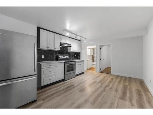 275 Rundlecairn Road Ne, Calgary, AB - Indoor Photo Showing Kitchen