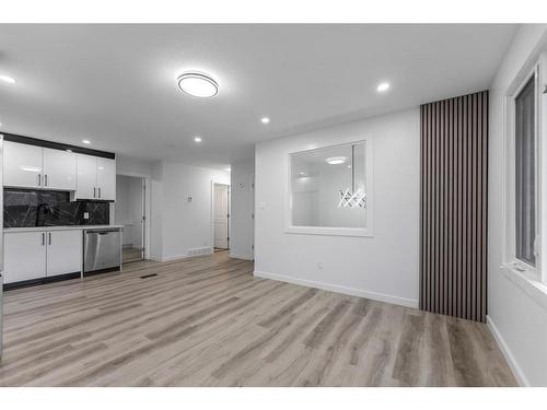 275 Rundlecairn Road Ne, Calgary, AB - Indoor