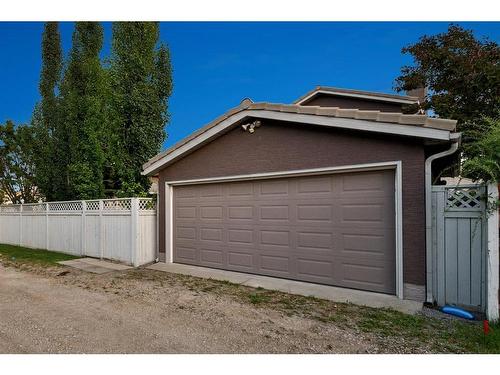 334 Hawkview Manor Circle Nw, Calgary, AB 