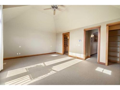 2237 20 Avenue Sw, Calgary, AB - Indoor Photo Showing Other Room