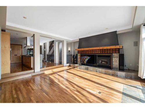 2237 20 Avenue Sw, Calgary, AB - Indoor Photo Showing Living Room With Fireplace