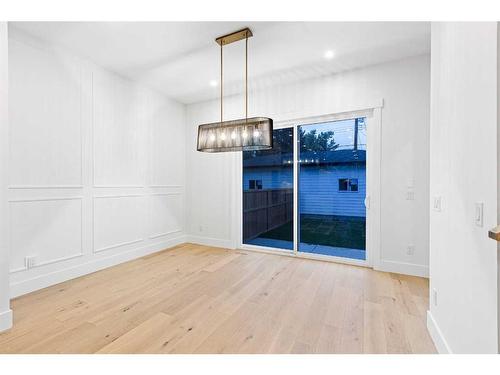 1917 21 Avenue Nw, Calgary, AB - Indoor Photo Showing Other Room