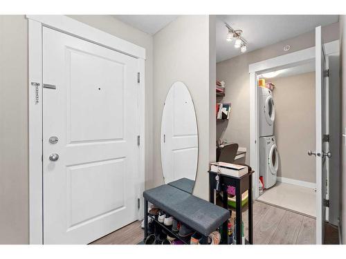 3407-11 Mahogany Row Se, Calgary, AB - Indoor Photo Showing Laundry Room