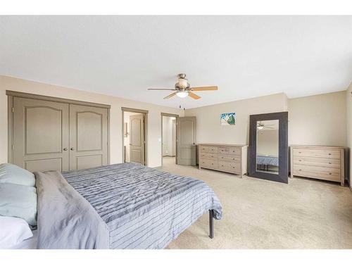 204-52 Mcrae Street, Okotoks, AB - Indoor Photo Showing Bedroom