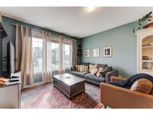 112 Fireside Crescent, Cochrane, AB - Indoor Photo Showing Living Room