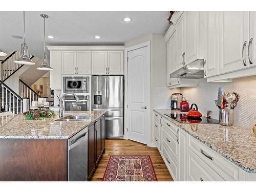 86 Nolancliff Crescent Nw, Calgary, AB - Indoor Photo Showing Kitchen With Double Sink With Upgraded Kitchen