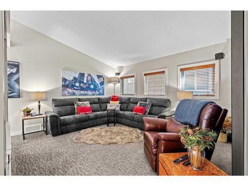 86 Nolancliff Crescent Nw, Calgary, AB - Indoor Photo Showing Living Room