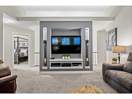 86 Nolancliff Crescent Nw, Calgary, AB - Indoor Photo Showing Living Room