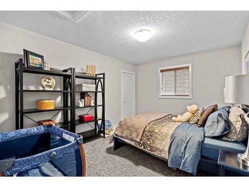 86 Nolancliff Crescent Nw, Calgary, AB - Indoor Photo Showing Bedroom