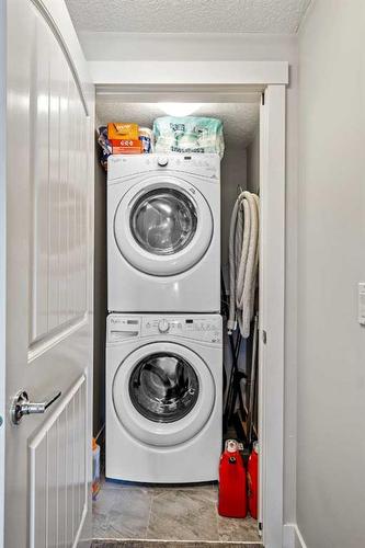 86 Nolancliff Crescent Nw, Calgary, AB - Indoor Photo Showing Laundry Room