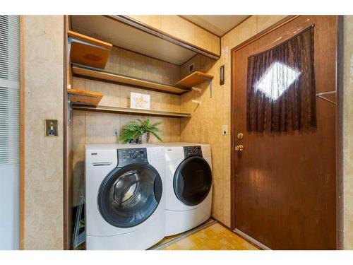 260 Spring Haven Court South, Airdrie, AB - Indoor Photo Showing Laundry Room