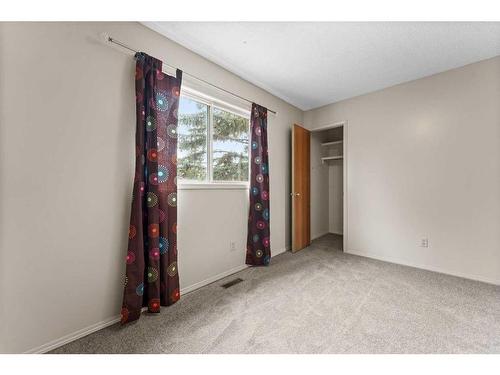 278 Martindale Boulevard Ne, Calgary, AB - Indoor