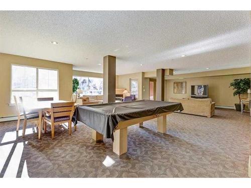 312-5115 Richard Road Sw, Calgary, AB - Indoor Photo Showing Other Room