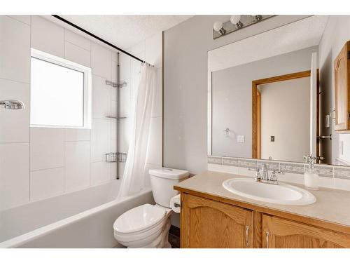 146 Arbour Stone Place Nw, Calgary, AB - Indoor Photo Showing Bathroom