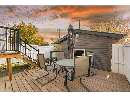 113 30 Avenue Nw, Calgary, AB - Outdoor With Deck Patio Veranda With Exterior