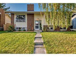 223 Queensland Circle SE Calgary, AB T2J 4E3