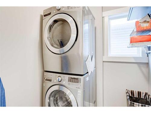 155 Elgin Meadows Way Se, Calgary, AB - Indoor Photo Showing Laundry Room