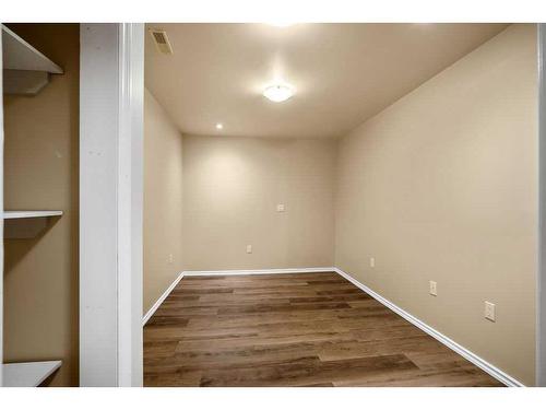 1177 Strathcona Drive Sw, Calgary, AB - Indoor Photo Showing Other Room