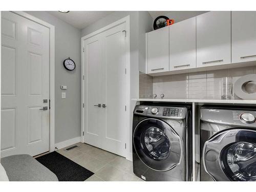 74 Clear Creek Place, Rural Rocky View County, AB - Indoor Photo Showing Laundry Room