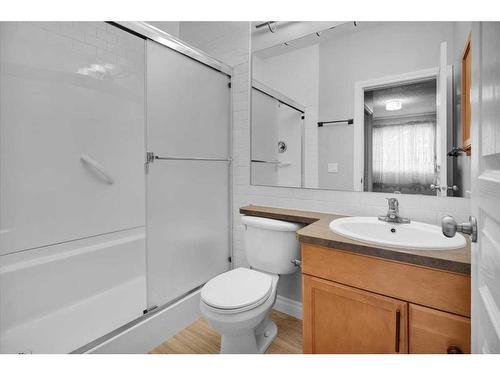 50 Tucker Circle, Okotoks, AB - Indoor Photo Showing Bathroom