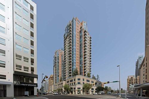 1501-910 5 Avenue Sw, Calgary, AB - Outdoor With Facade