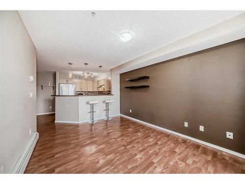 1104-10 Prestwick Bay Se, Calgary, AB - Indoor