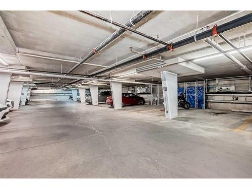 514-777 3 Avenue Sw, Calgary, AB - Indoor Photo Showing Garage