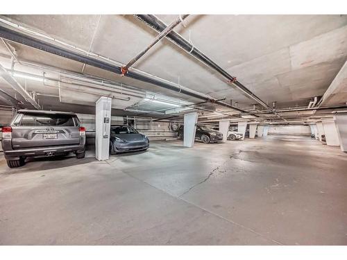 514-777 3 Avenue Sw, Calgary, AB - Indoor Photo Showing Garage