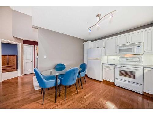 514-777 3 Avenue Sw, Calgary, AB - Indoor Photo Showing Kitchen