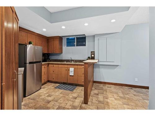 311 Taracove Estate Drive Ne, Calgary, AB - Indoor Photo Showing Kitchen